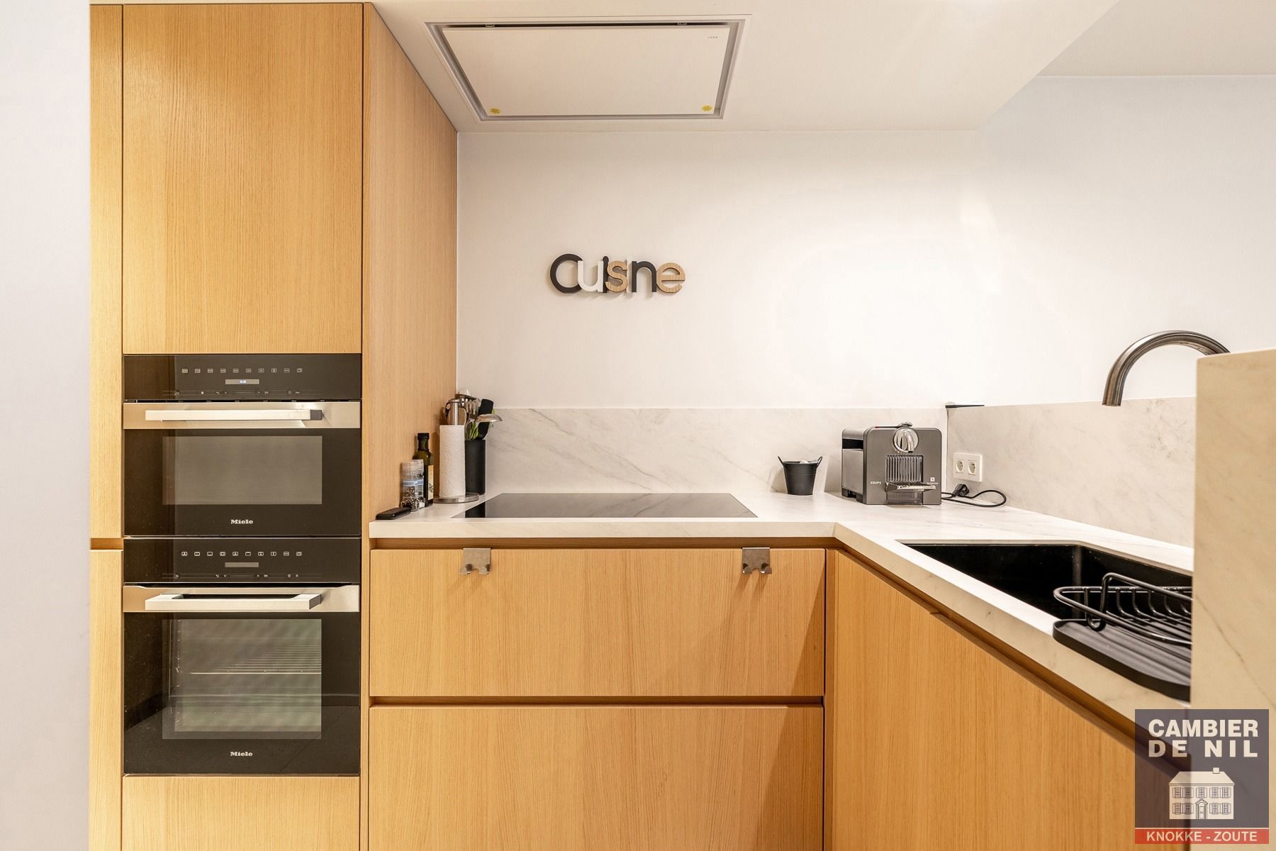 Volledig gerenoveerd appartement met 2 volwaardige slaapkamers – centrum Knokke foto 10