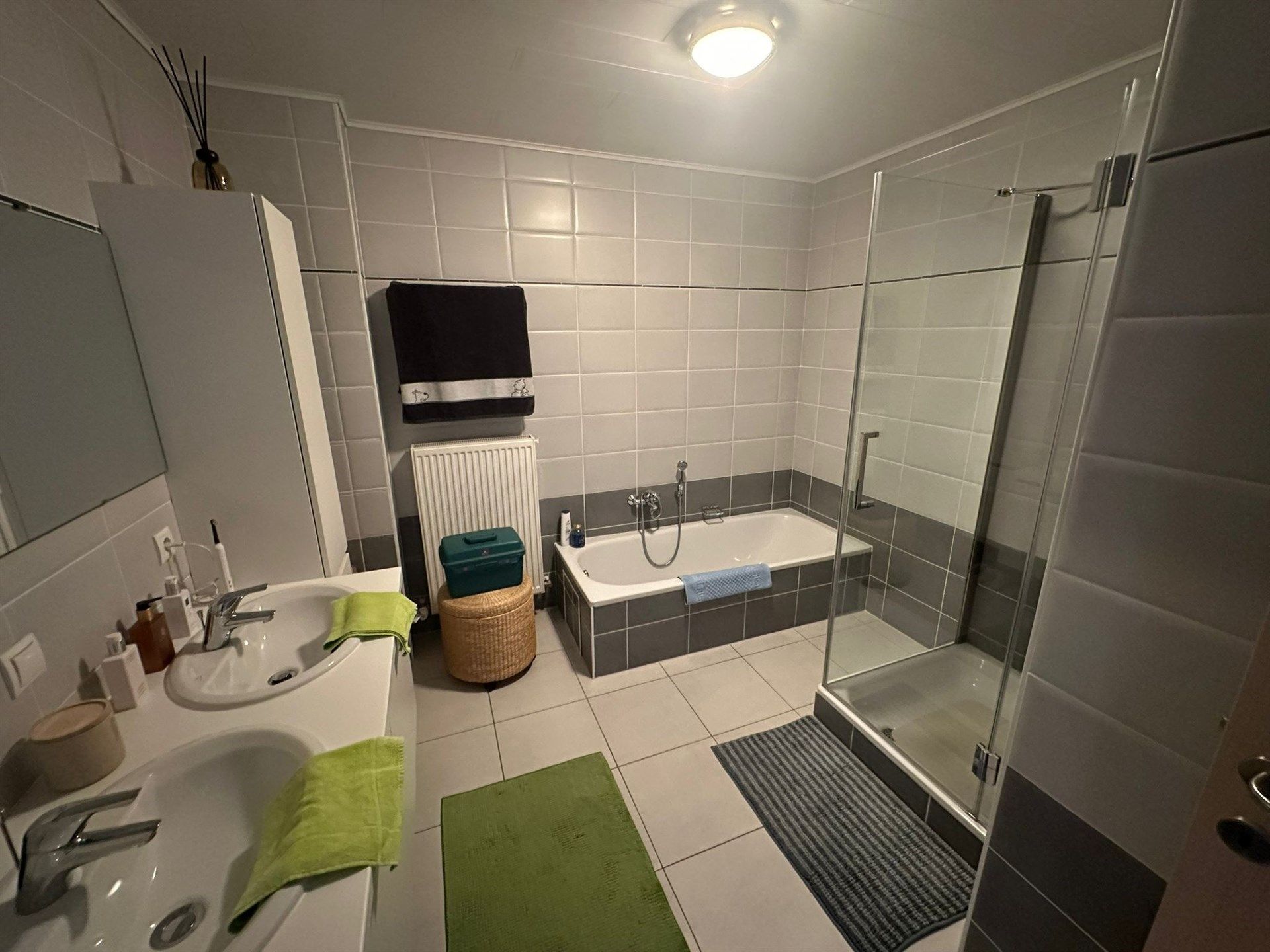 Ruim gelijkvloers appartement met tuin en garage te Hofstade foto 11