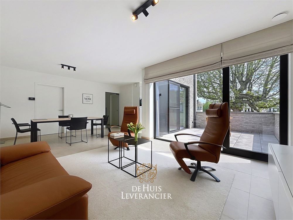 Discrete luxe & tijdloze elegantie : subliem nieuwbouwappartement met terras en gemeenschappelijk tuin te koop in Boechout foto 6