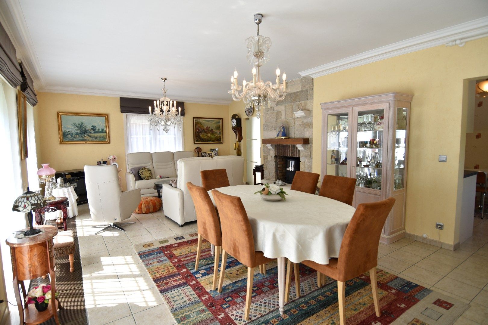 Alleenstaande bungalow met tuin en garage te koop op een bereikbare locatie te Harelbeke foto 7