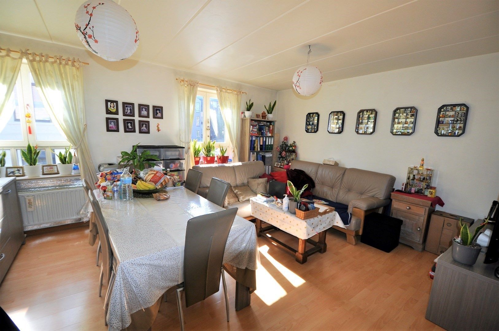 Kleinschalig / autonoom gebouw in hartje Brugge bestaande uit 2 appartementen foto 2