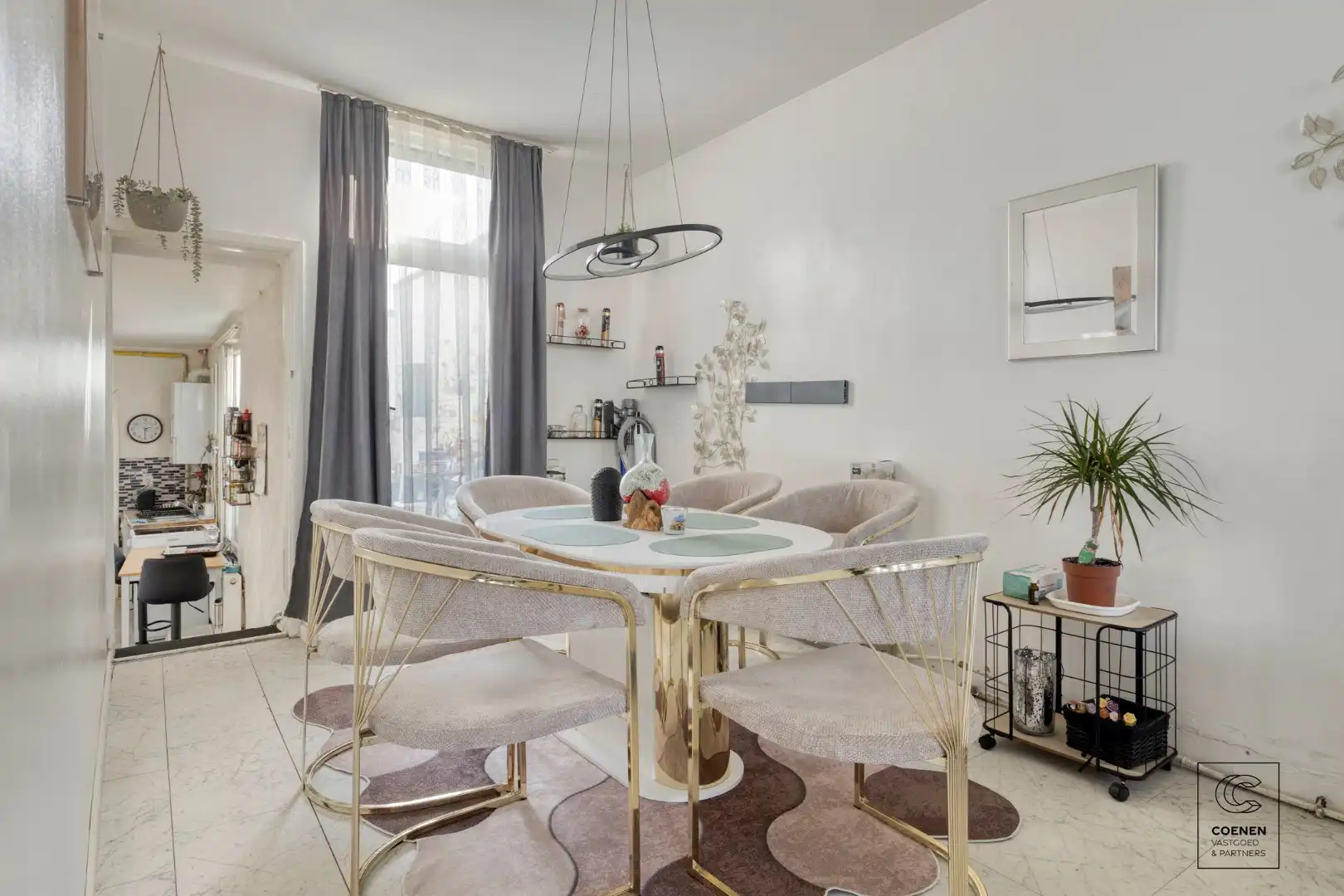 Ruime handelswoning, momenteel ingericht als handelsruimte en 2 appartementen op goede ligging te Antwerpen! foto 19