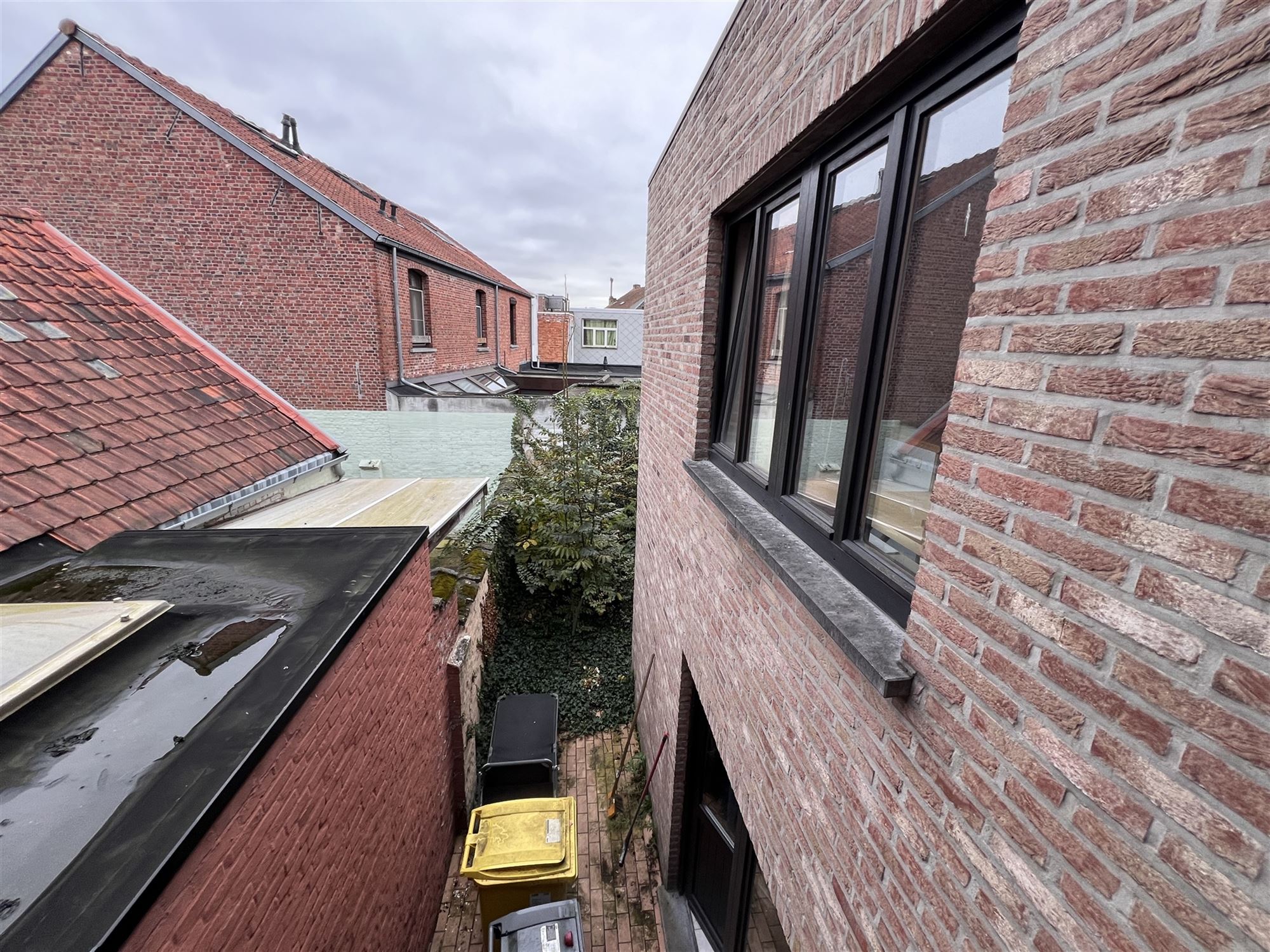 Ruime gezinswoning met mogelijkheid tot 6 slaapkamers! foto 11