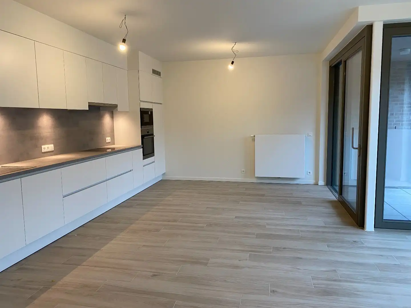 Luxueus gelijkvloers nieuwbouwappartement met 1 slaapkamer en autostaanplaats  foto 2