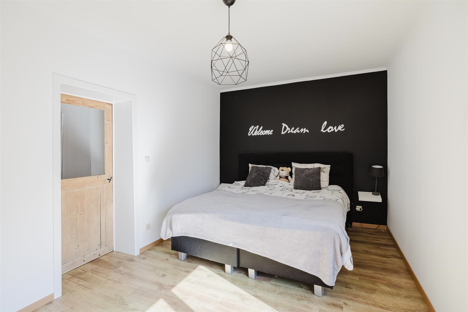 Prachtige gerenoveerde woning met 3 slks op topligging foto 16