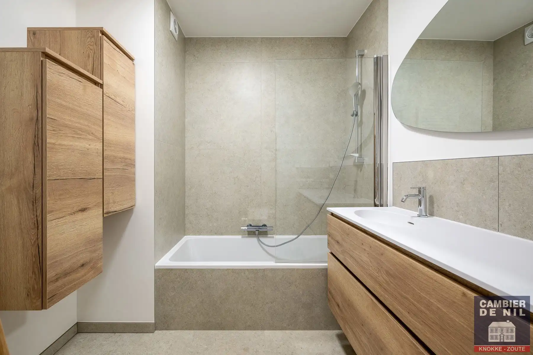 Recent gerenoveerd en gemeubeld appartement  in het hart van Knokke-Heist foto 13