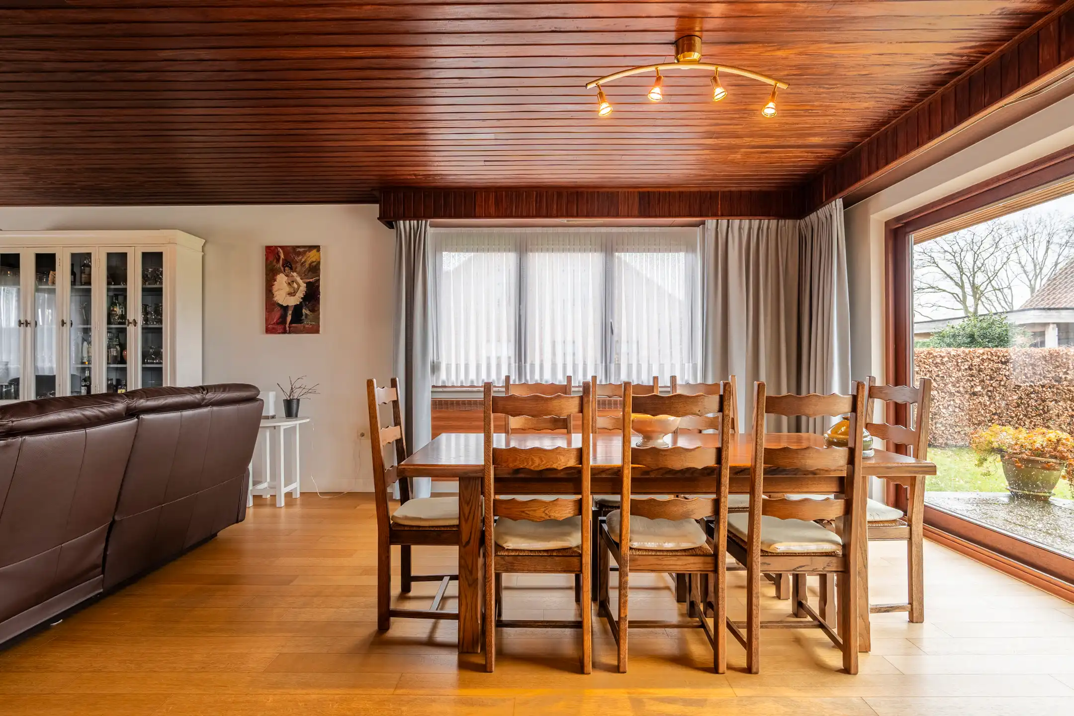 Gelijkvloerse ééngezinswoning met 3 slpk. en inpandige garage in Ravels  foto 11