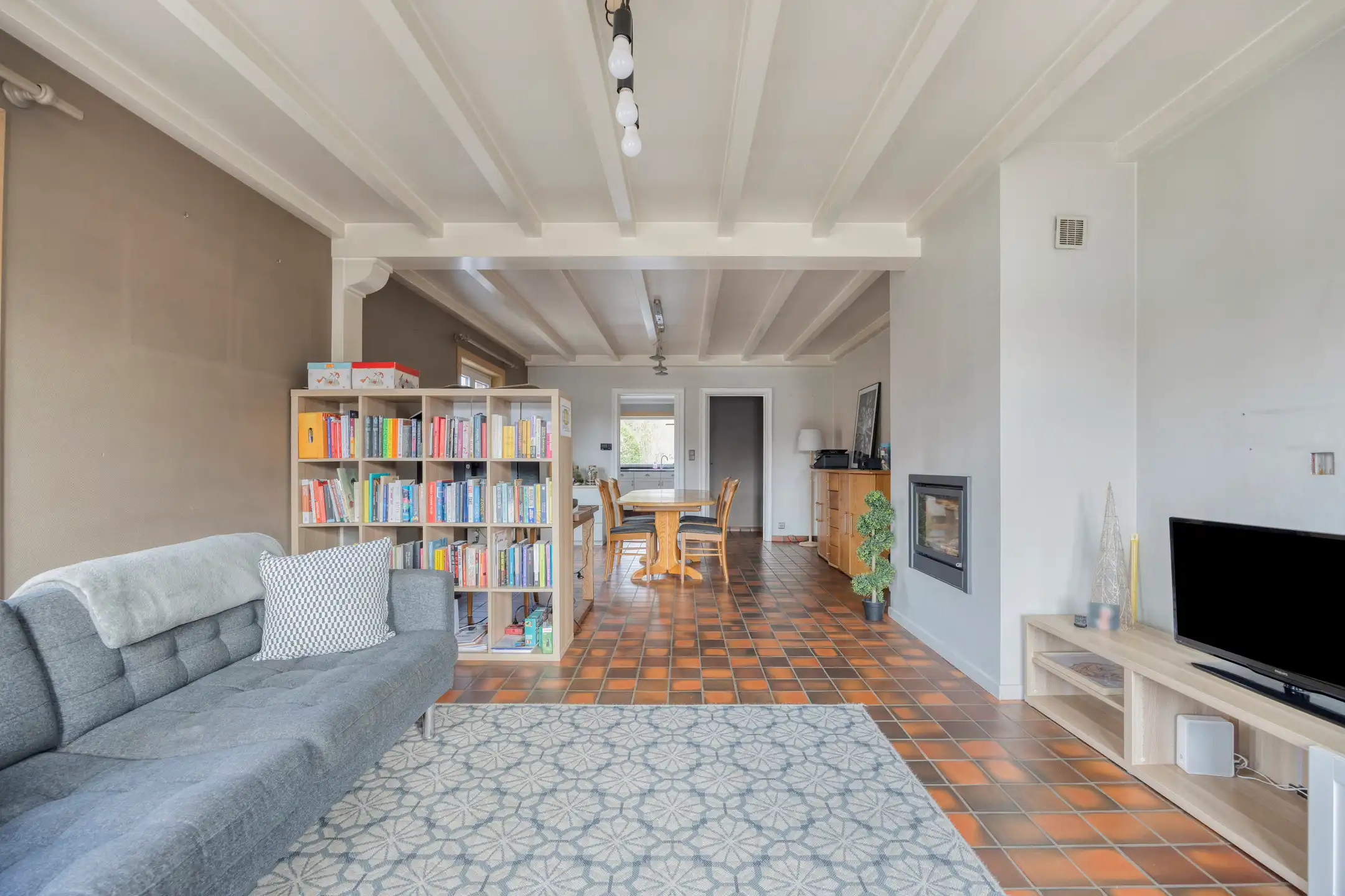 Woning met 4 slaapkamers op een perceel van 14 are foto 4