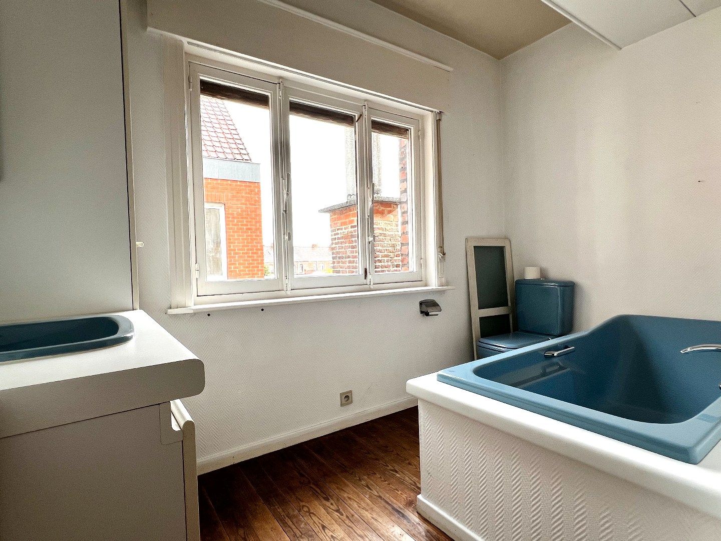 Ruime hoekwoning met handelsruimte en tal van mogelijkheden! foto 22