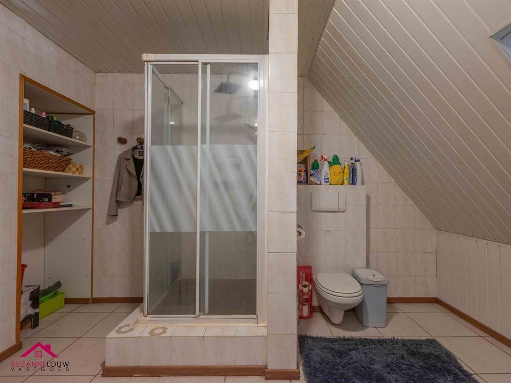 Vrijstaande woning op ruim perceel foto 32