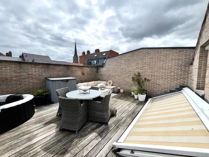 Ruim luxe appartement/duplex met garage! foto 19
