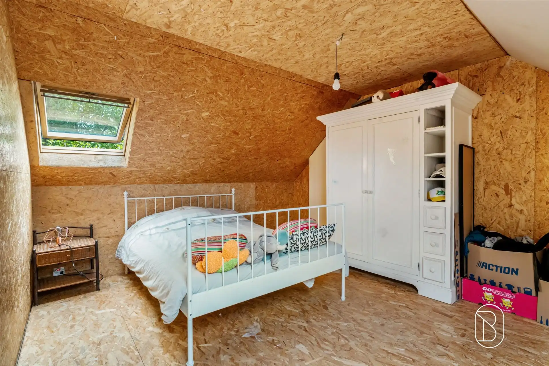 Charmante woning met gîte en prachtige tuin! foto 22