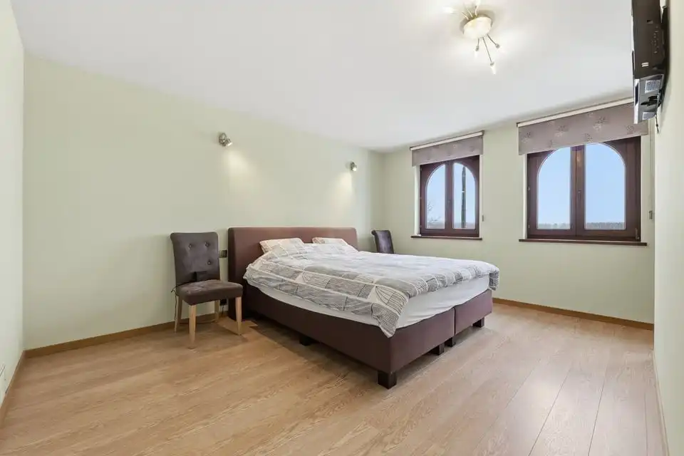 EXCLUSIEVE GEZINSWONING MET RUIME TUIN, 252M² WOONCOMFORT EN TOPLIGGING IN SINT-TRUIDEN foto 21