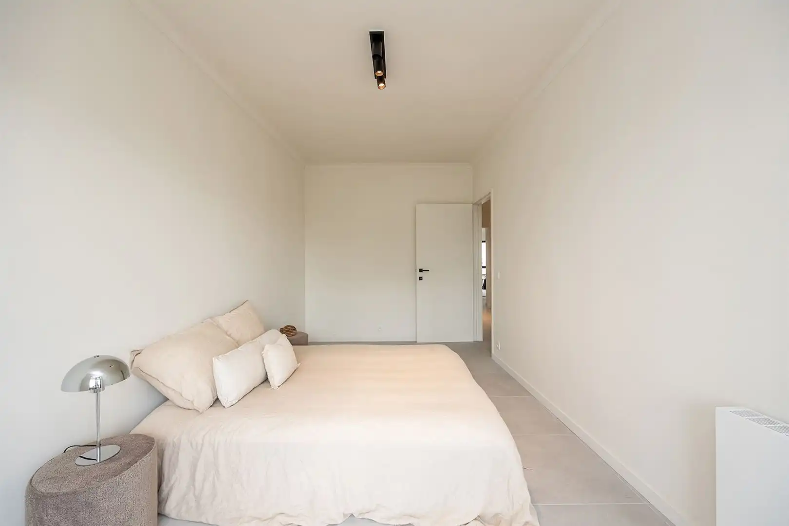 instapklare renovatie met groot terras foto 18