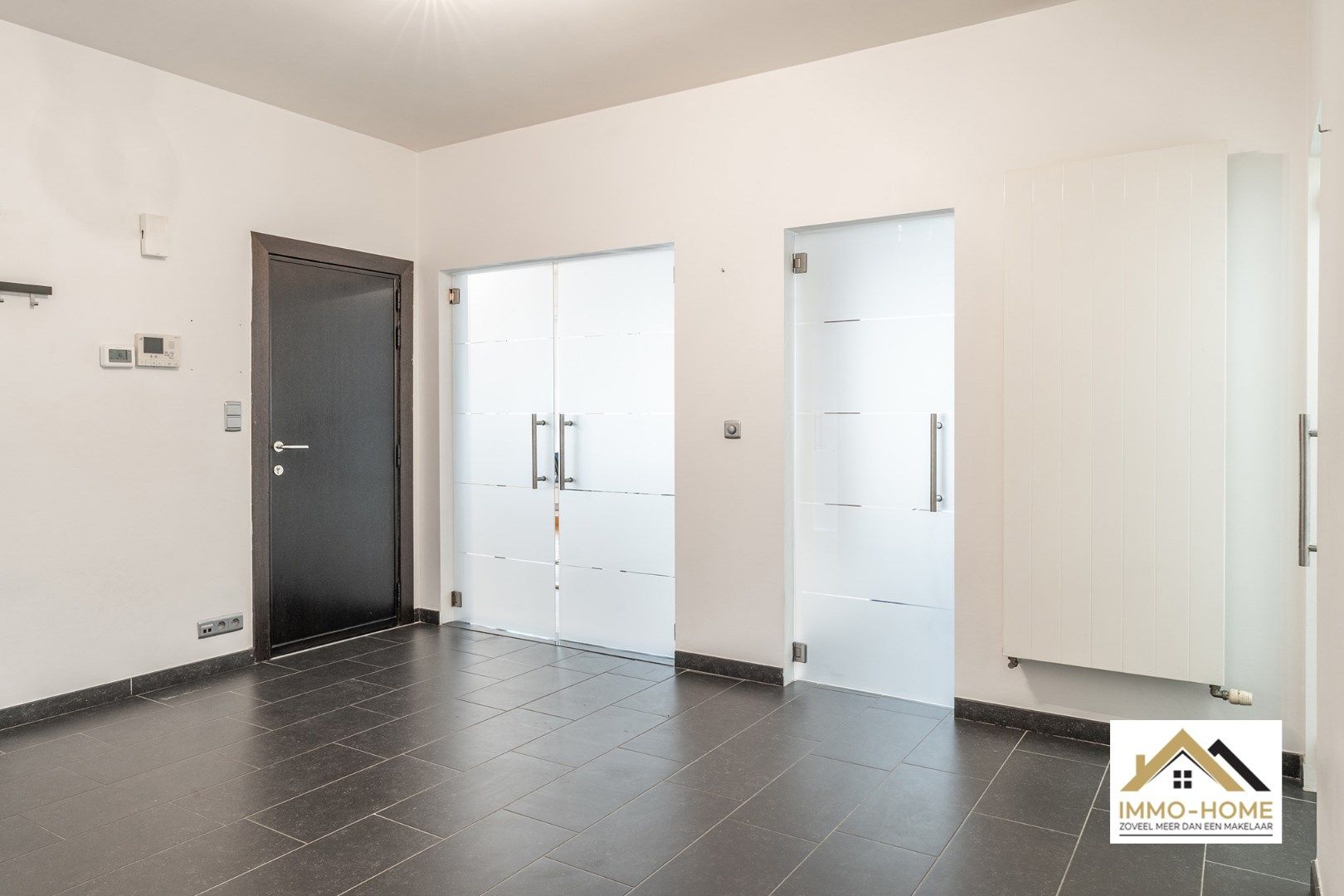 Instapklaar ruim appartement met TOPligging,dicht bij E17,UZ Gent, station foto 13