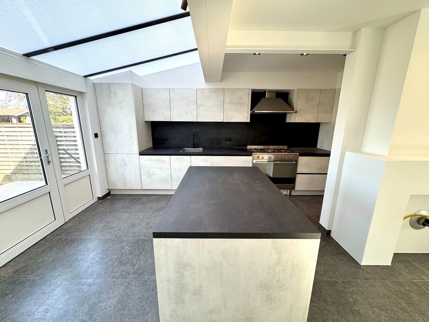 GERENOVEERDE WONING MET 3 SLPKS, TUIN EN GARAGE foto 7