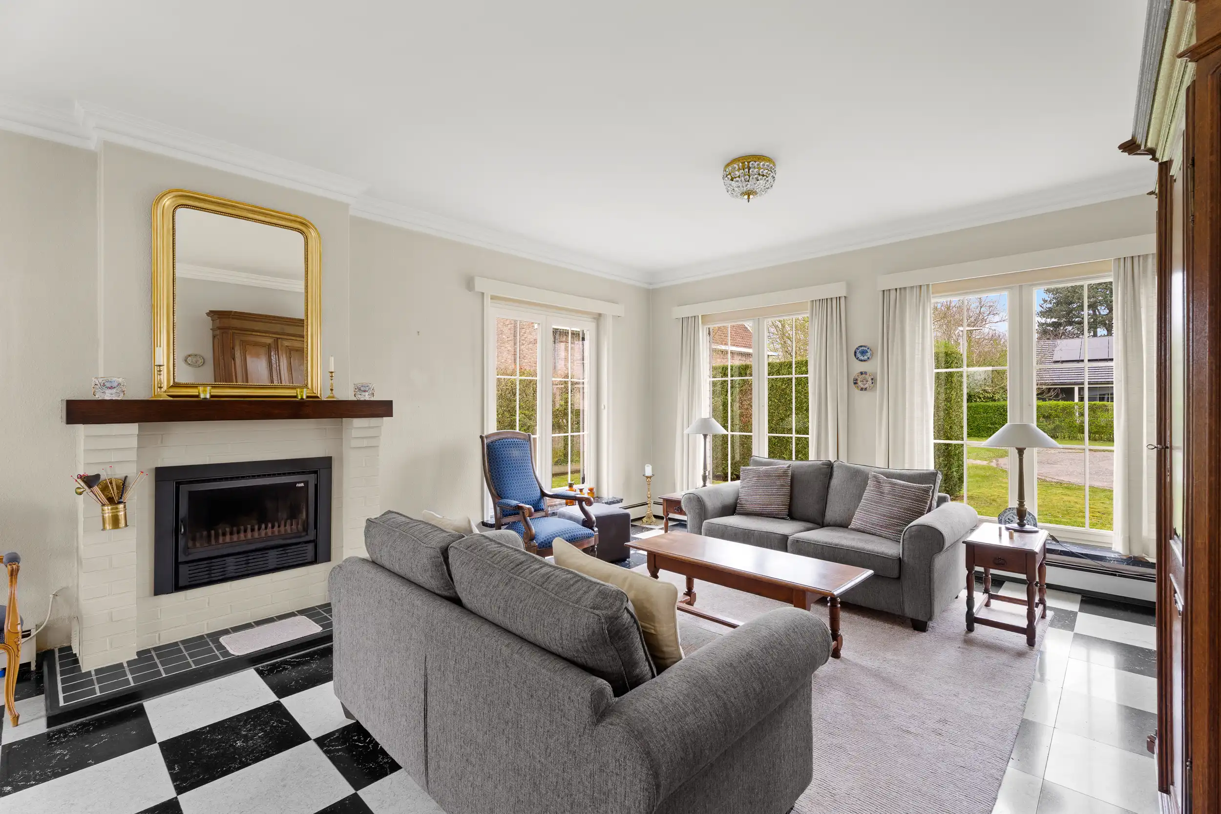 Karaktervolle villa op toplocatie nabij de oude Leiearm foto 4