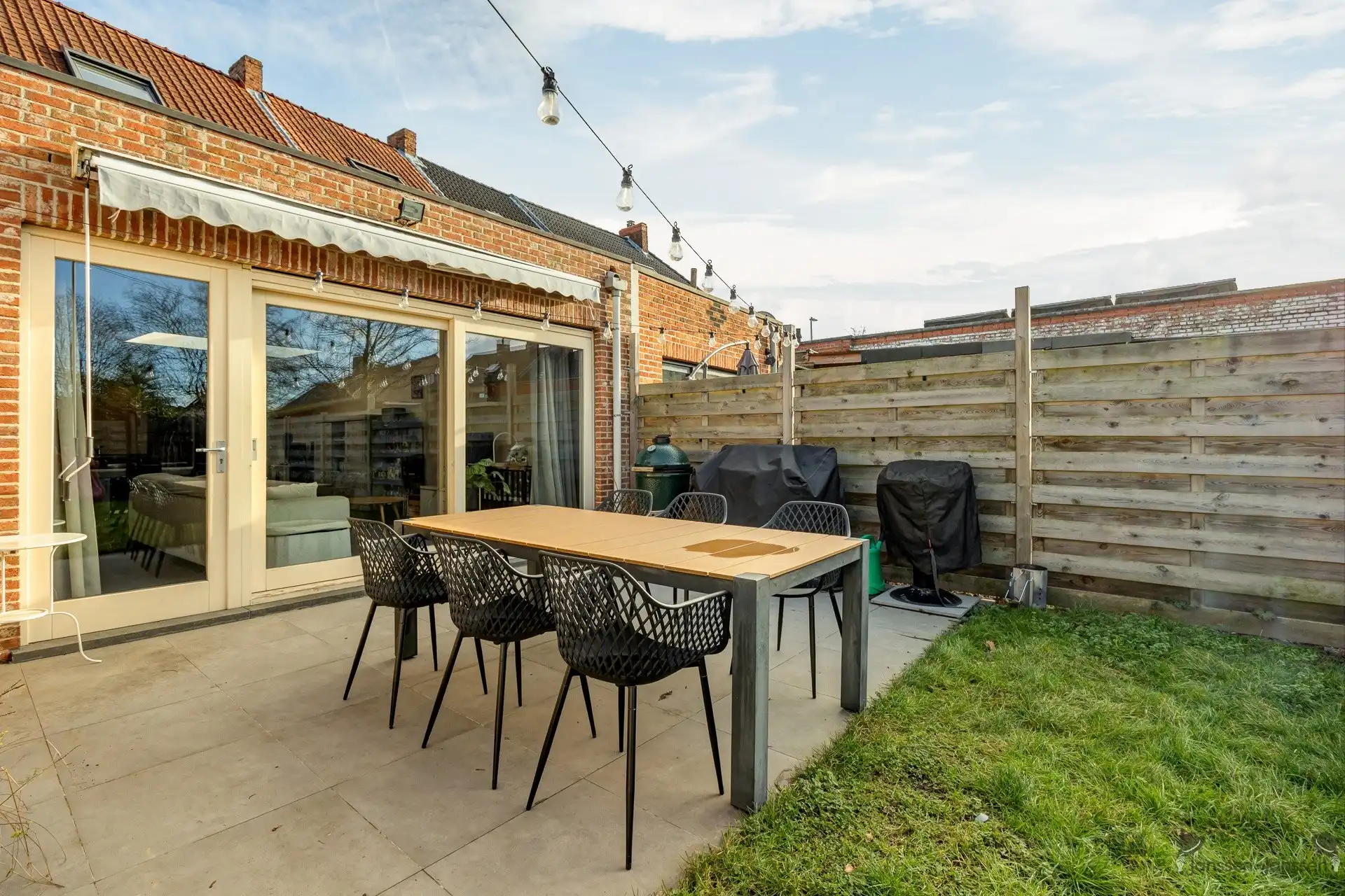 Ruime energiezuinige woning  in hartje Hamme foto 8