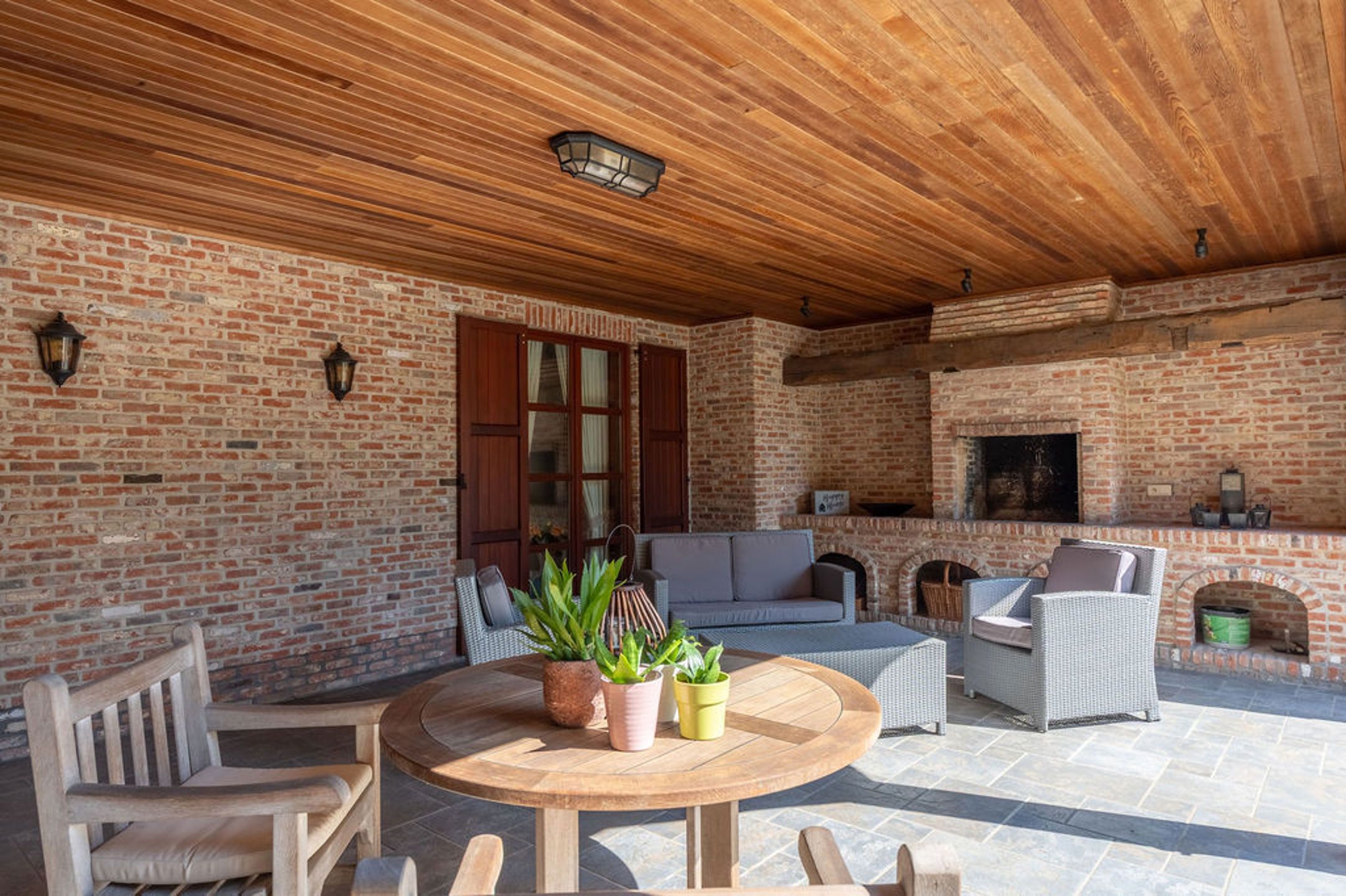 Ruime villa met 6 slpk op 2.295 m² grond met veel privacy foto 60