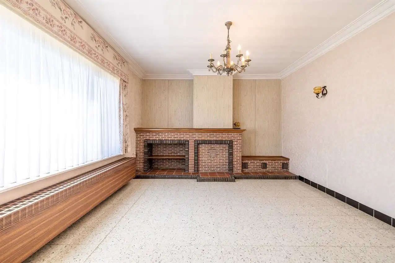 Ruime woning met mooi tuindeel op wandelafstand van centrum foto 4