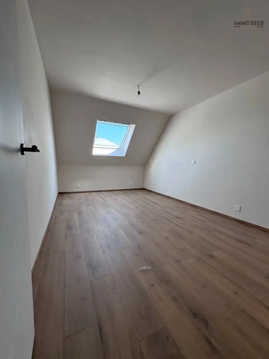 Ruime nieuwbouwwoning foto 9