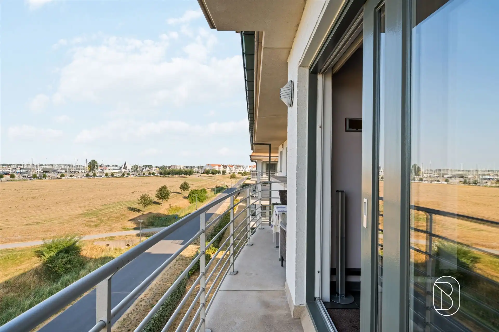 Appartement met 2 slk en terras, zicht op de havengeul foto 4