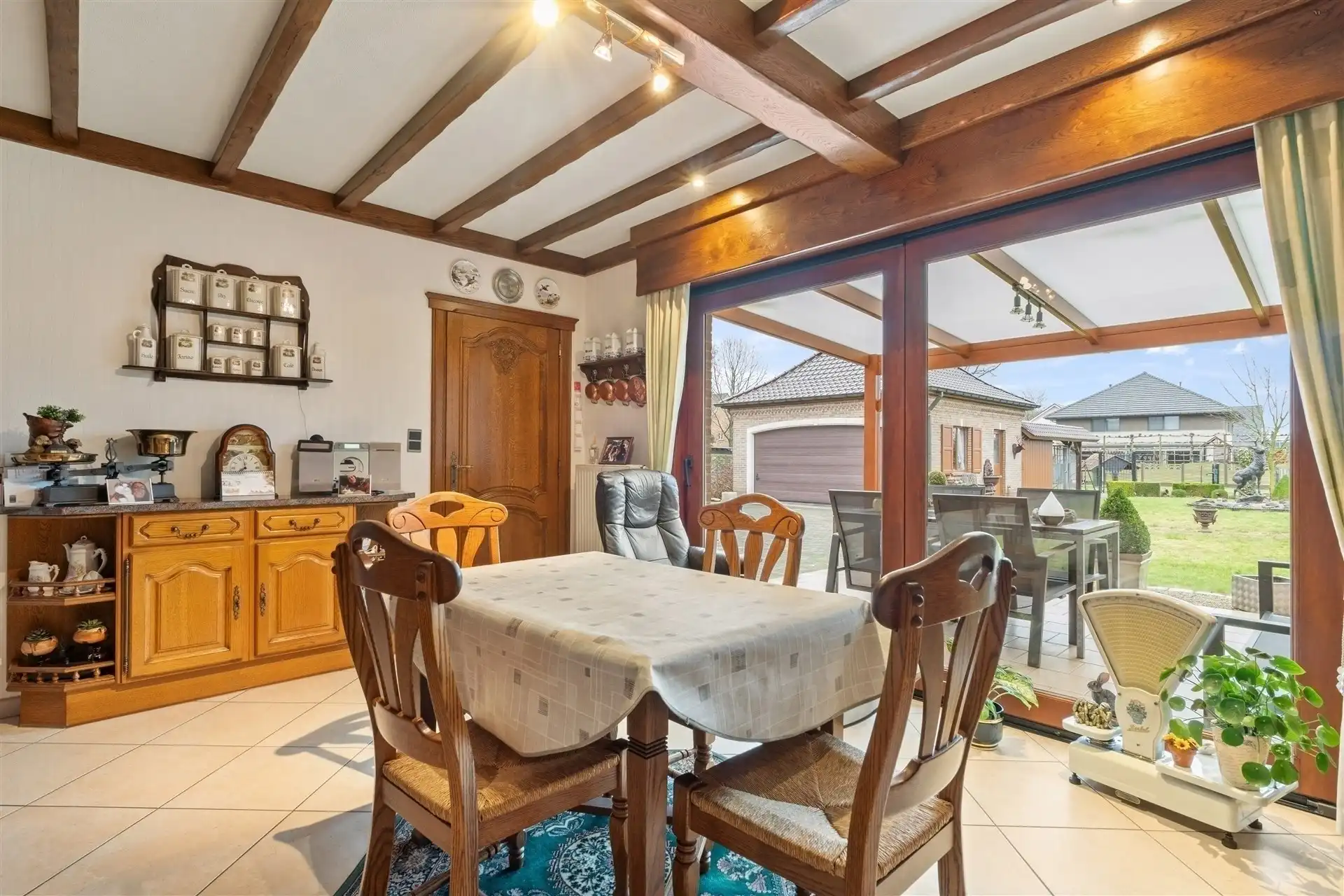 Gelijkvloers, verzorgde en solide woning  foto 8