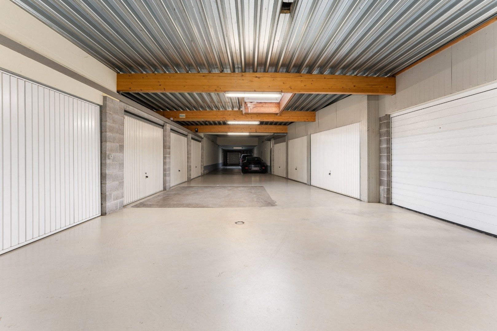 Ruim appartement met parkeerplaats in centrum Knokke foto 24