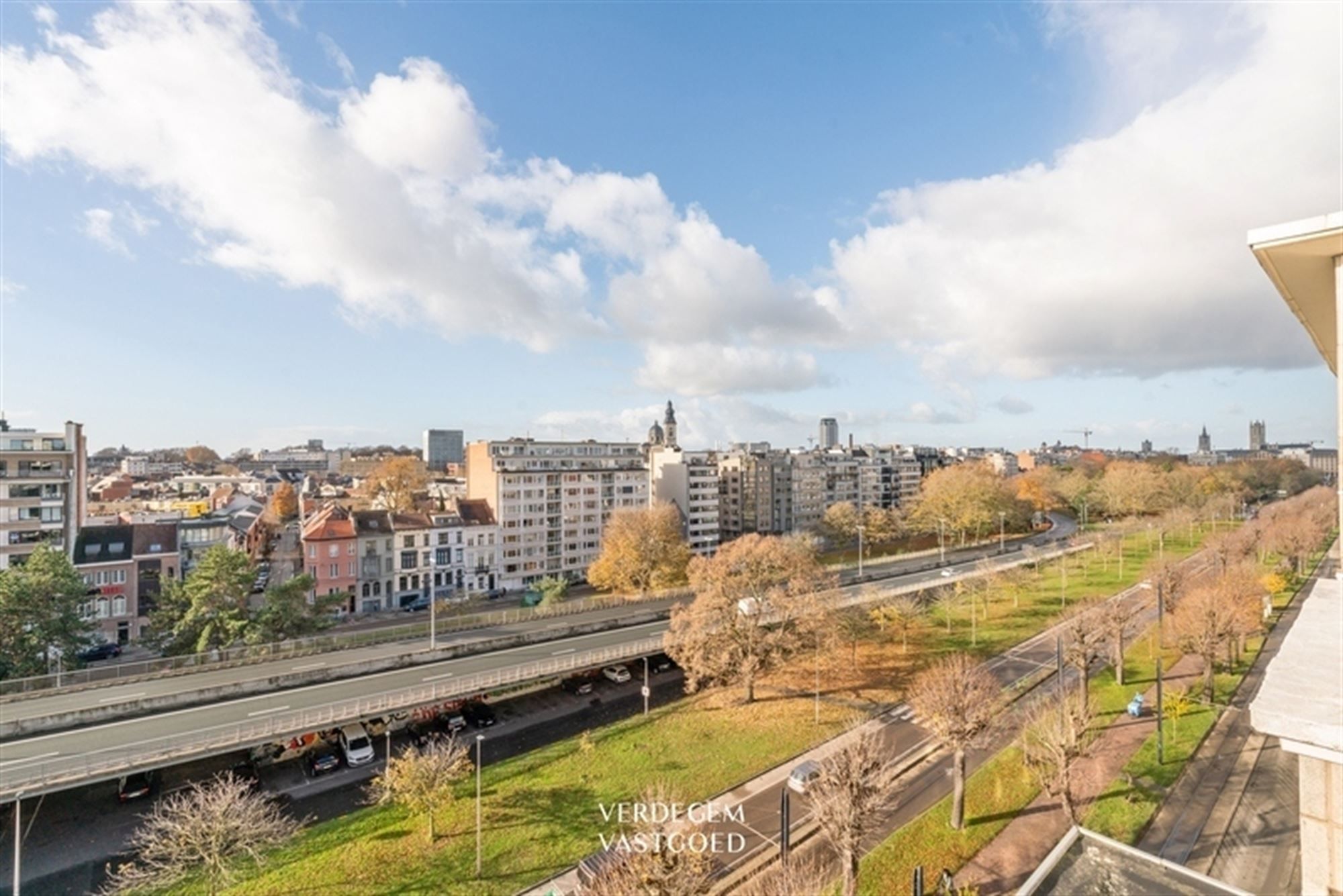 Wonen in het centrum van Gent: 2 slaapkamers, terras en kelderberging foto 16