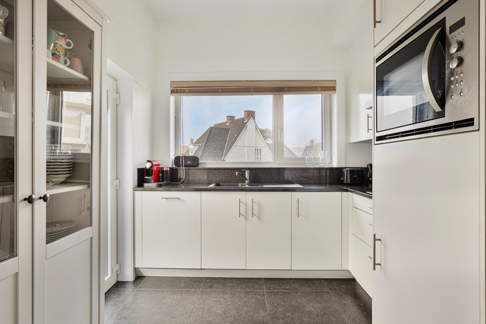 Instapklare villa met topligging te Sint-Idesbald. foto 6