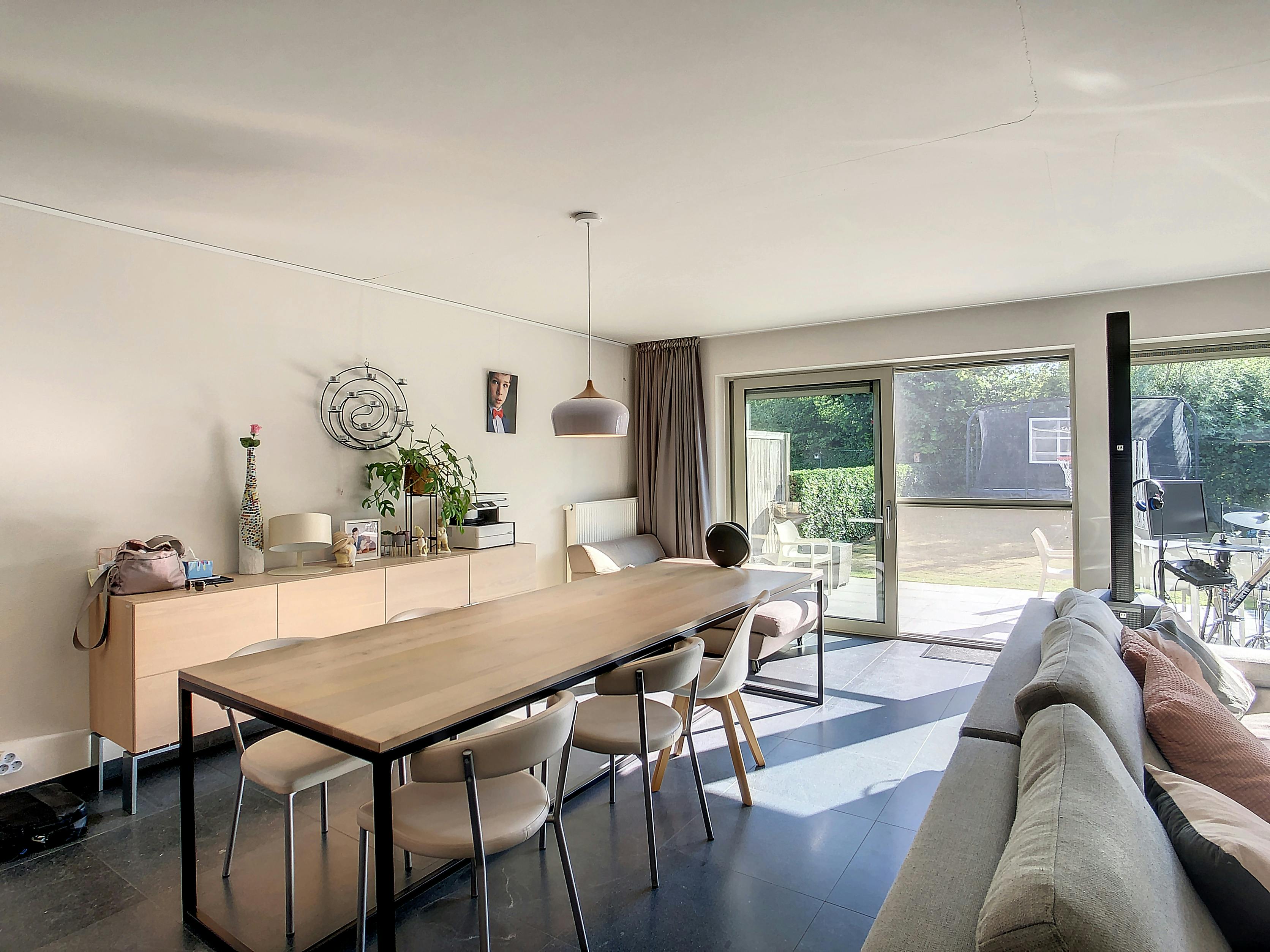 Recente woning (200m²) met 4 kamers te huur in Kortrijk foto 4