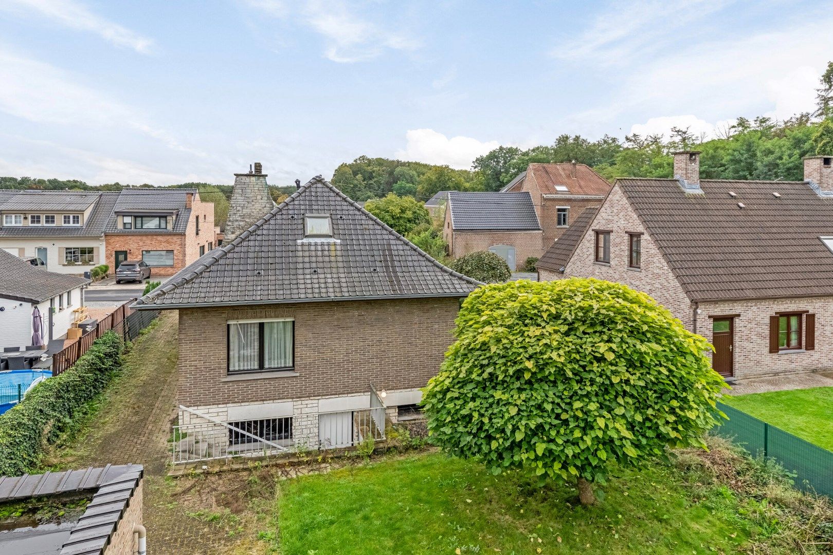 Op zoek naar een charmante bungalow met veel potentieel in Buizingen? Welkom Home! foto 24