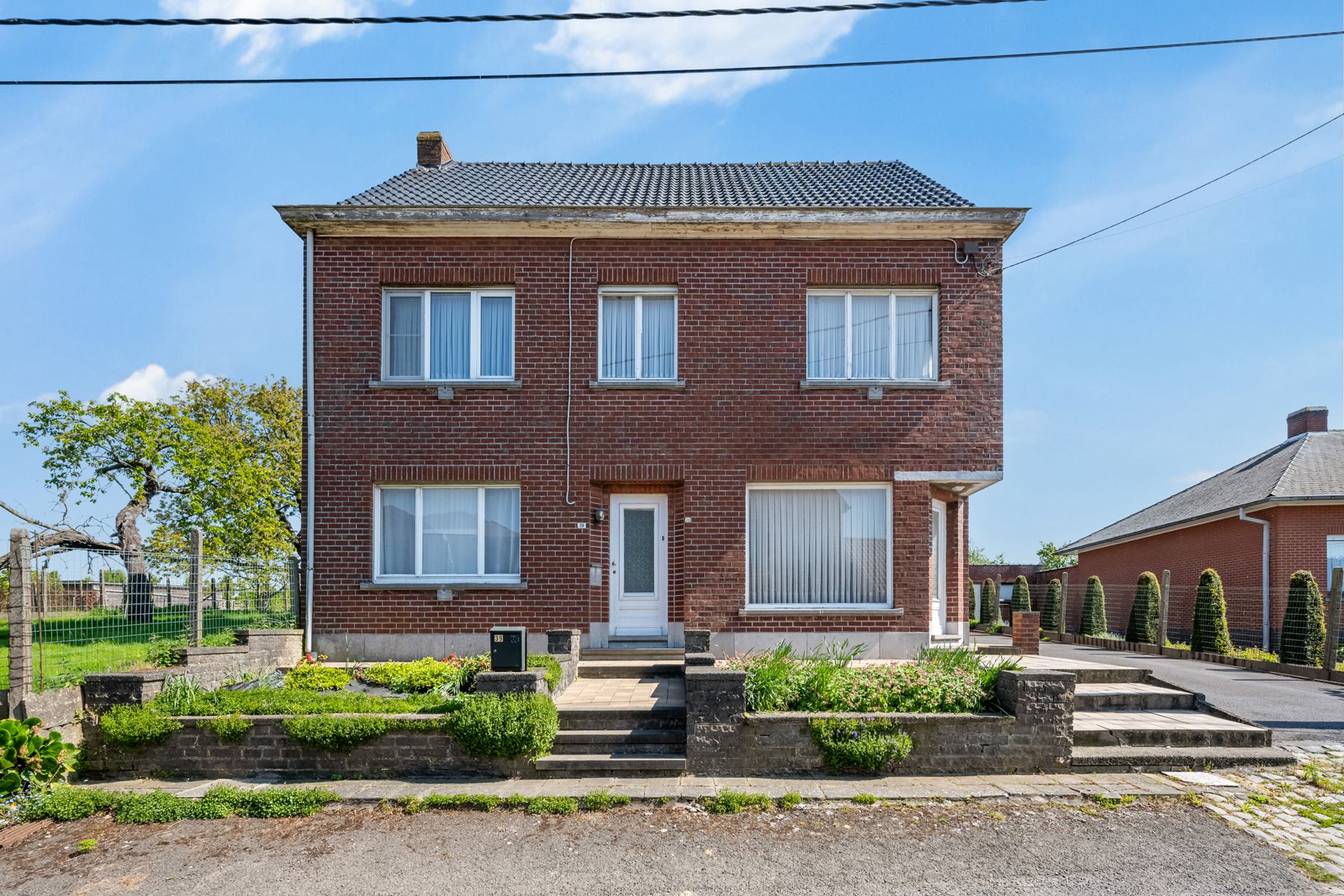Rustig gelegen woning met boomgaard op 2768m²  foto 3