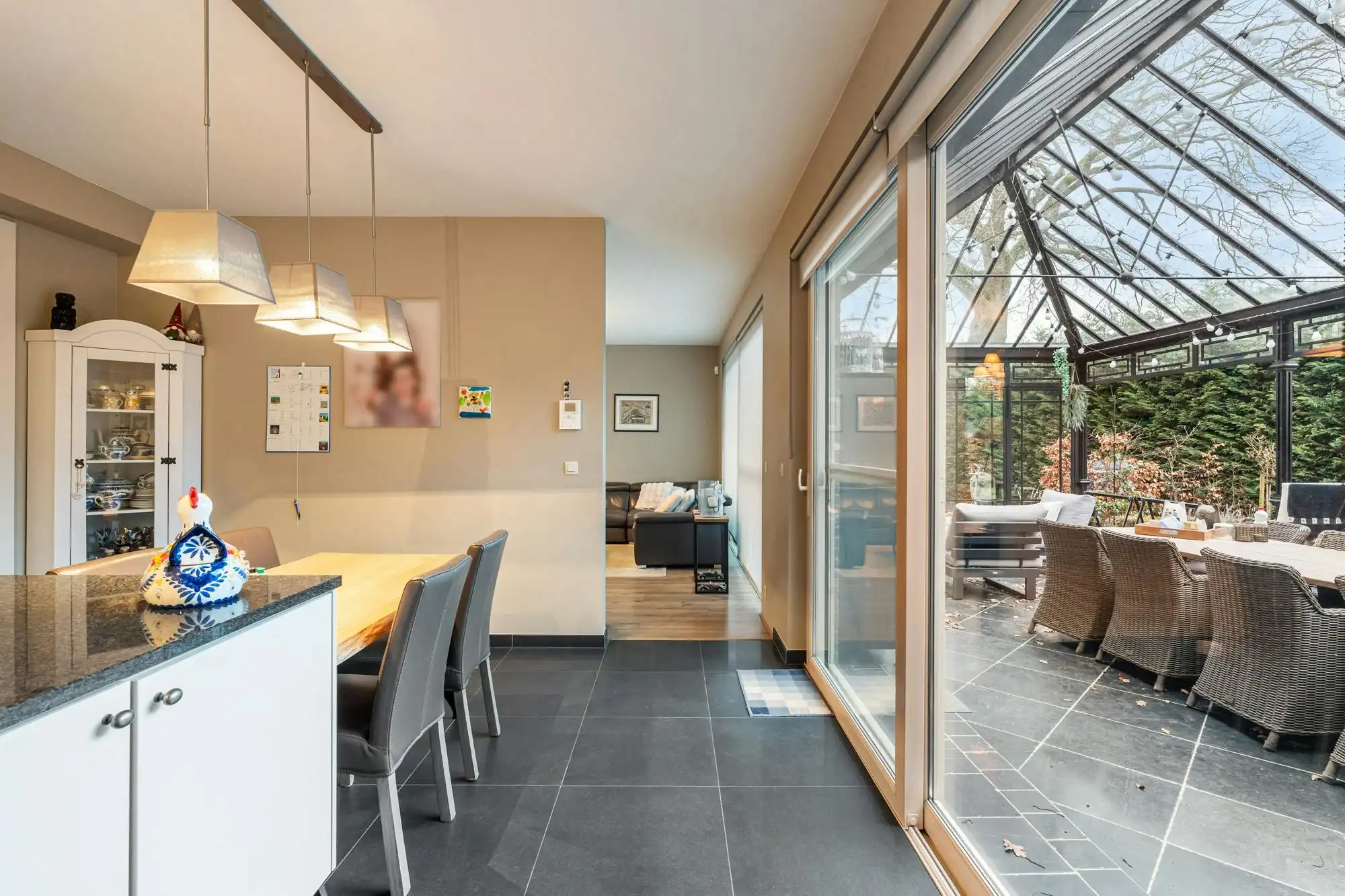 Pastorijvilla met praktijkruimte en studio te Zonhoven foto 11