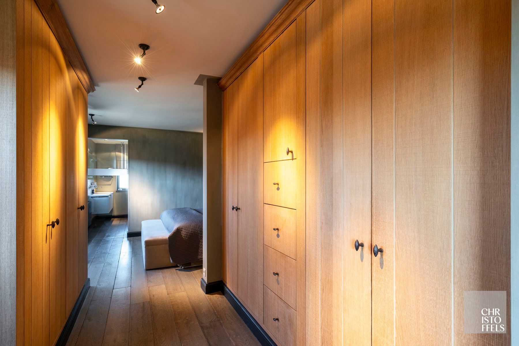 Luxe penthouse van 239m² met 34m² terrassen in hartje Zutendaal! foto 9