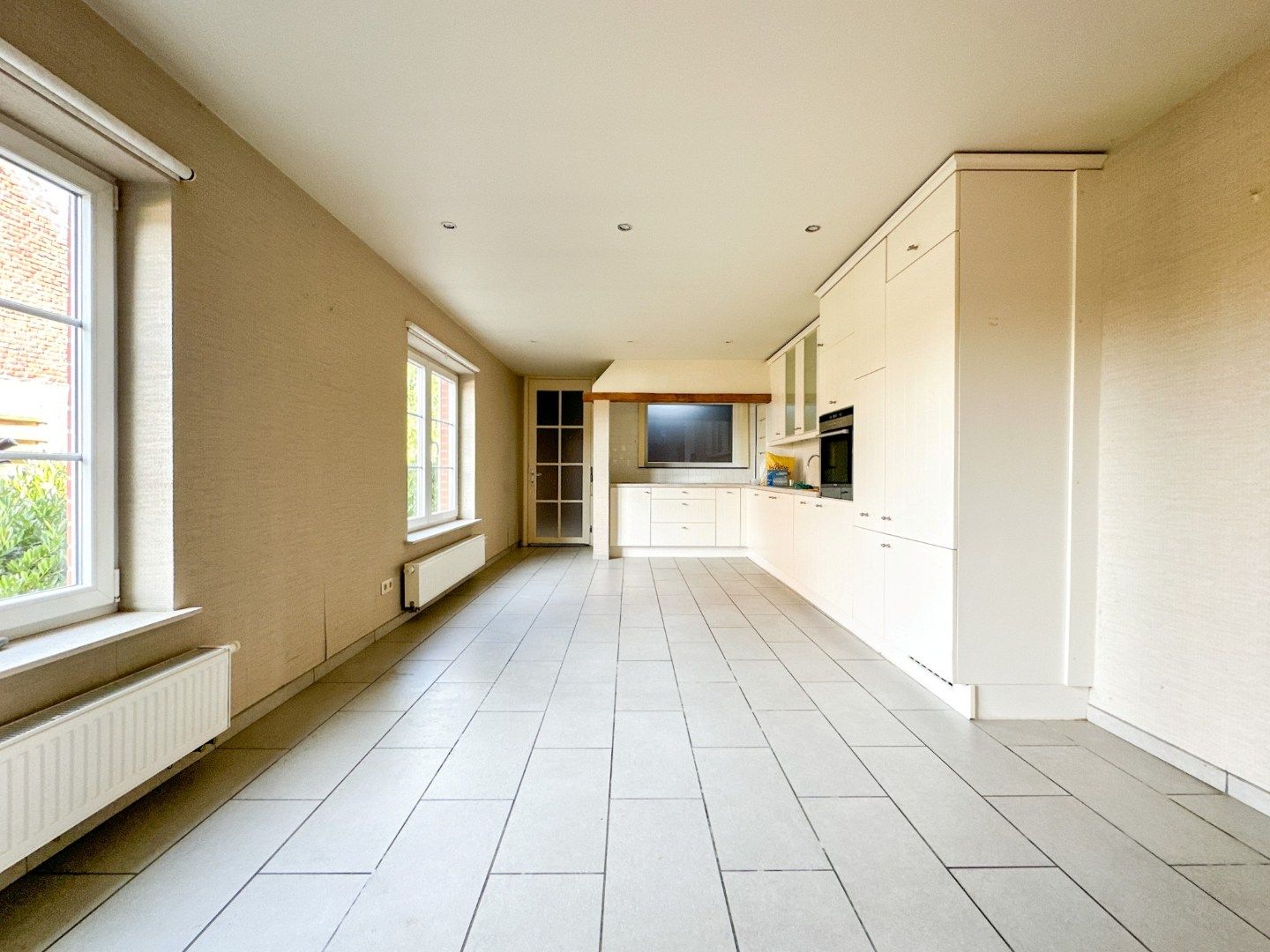 Woning met 3 slpk, tuintje en carport, Torhout foto 5