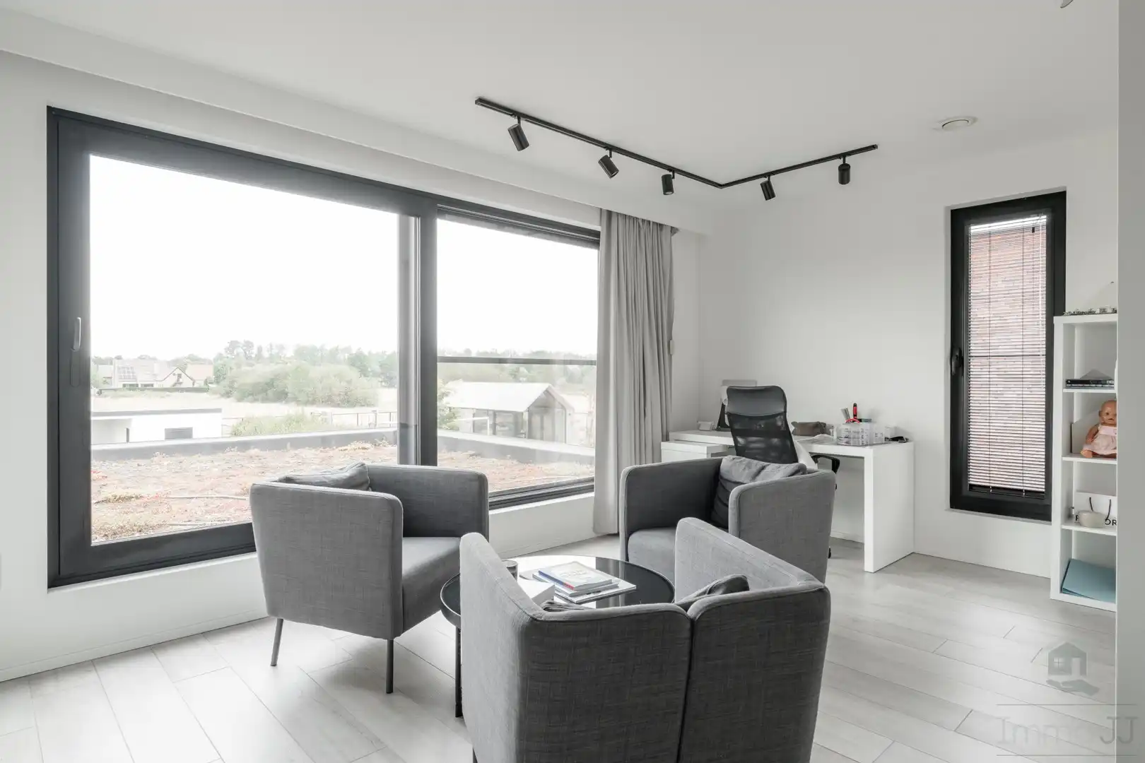 Recente, luxueus afgewerkte energiezuinige woning in Kuringen foto 24
