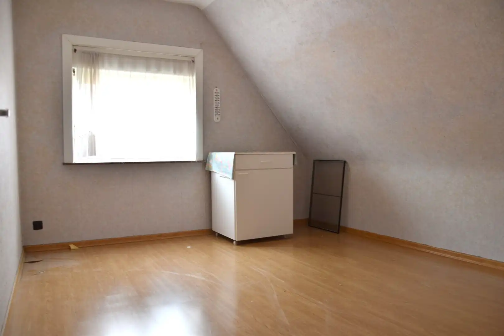 Halfopen bebouwing met 3 slaapkamers en zonnige tuin te koop in Bellegem foto 8