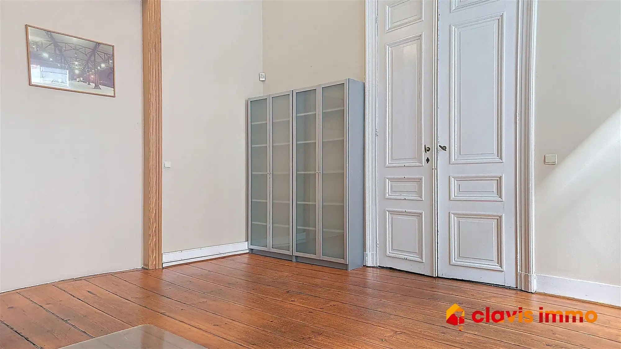 Aangenaam kantoor gelegen op de begane grond van een prachtig herenhuis foto 3