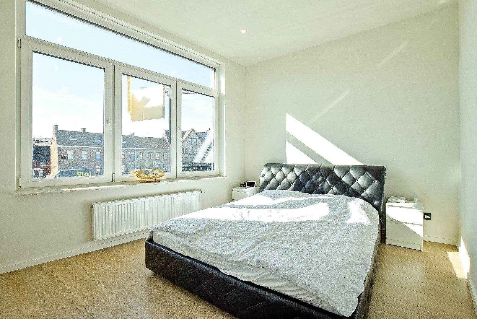 Gerenoveerde energiezuinige woning, centrum Veurne. foto 9
