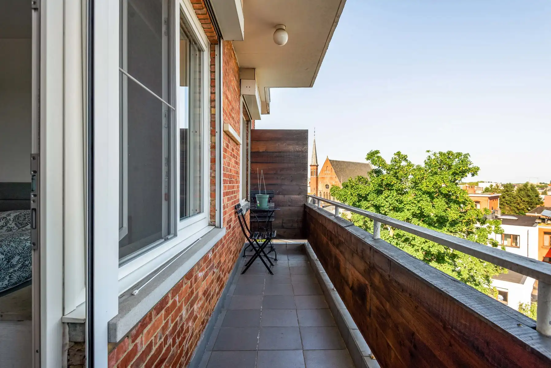 Een gerenoveerd appartement met uitzicht! foto 11