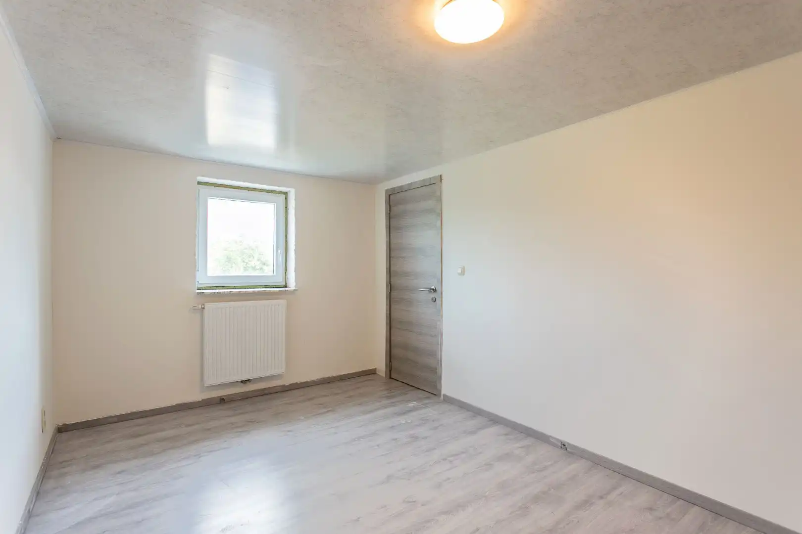 Ruime woning met 4 slaapkamers en binnenkoer in Petit-Enghien foto 18