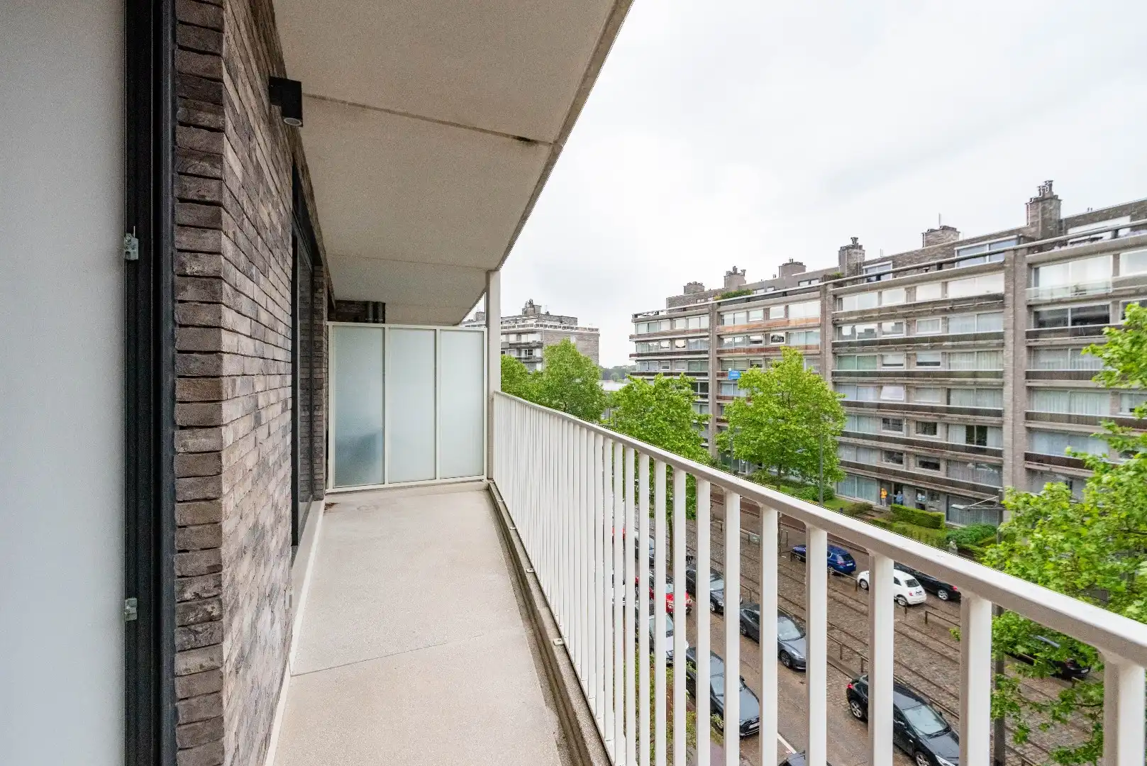 Modern appartement met groot terras foto 11