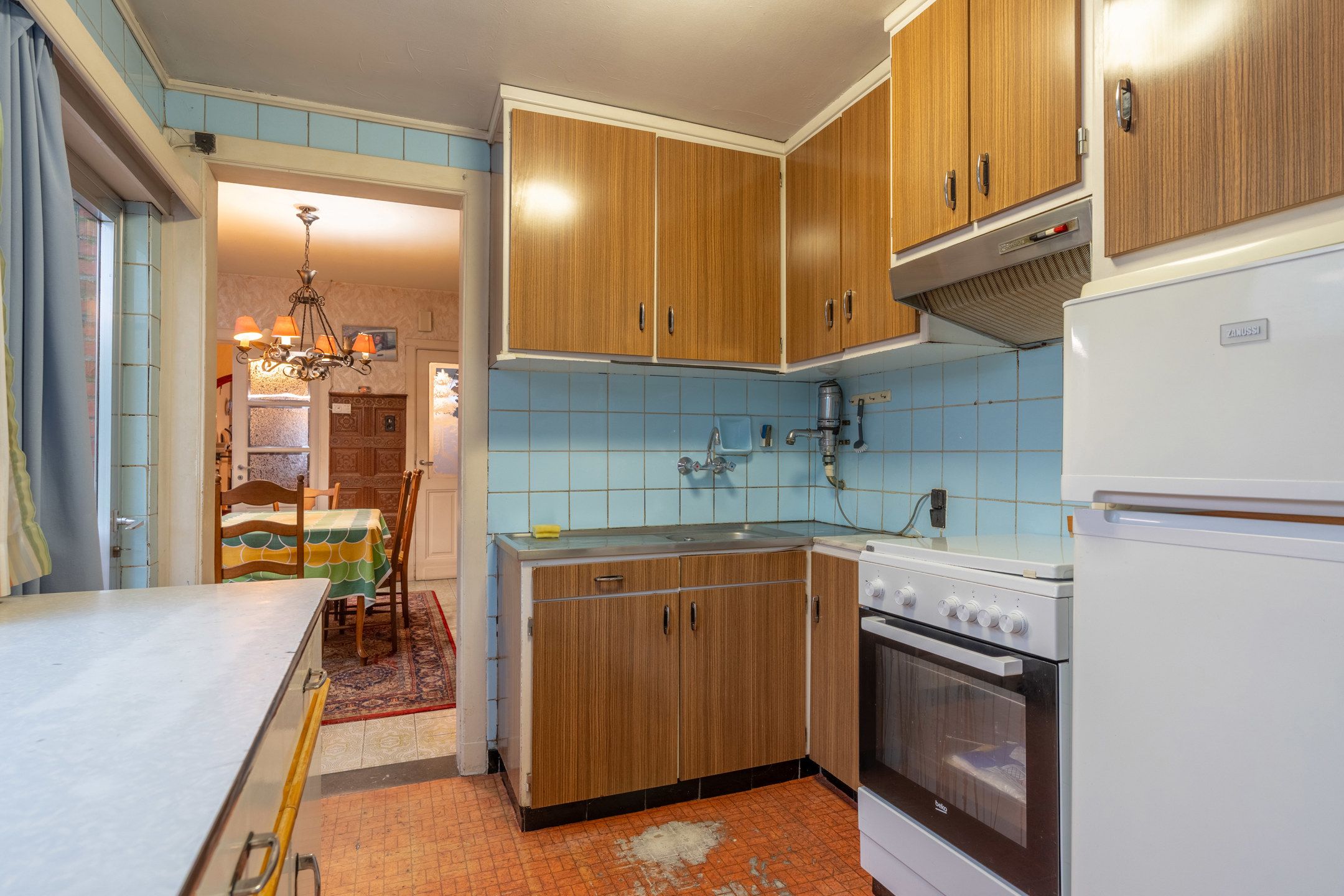 Te renoveren woning met 4-5 slpk's en tuin te Turnhout. foto 9