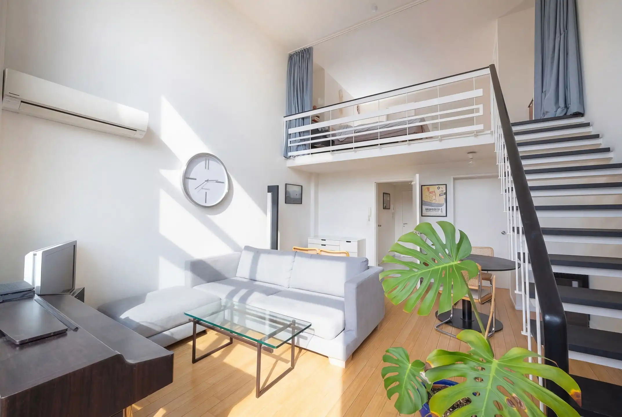 Dichtbij Louizalaan rustig aan de achterzijde van het gebouw foto 2