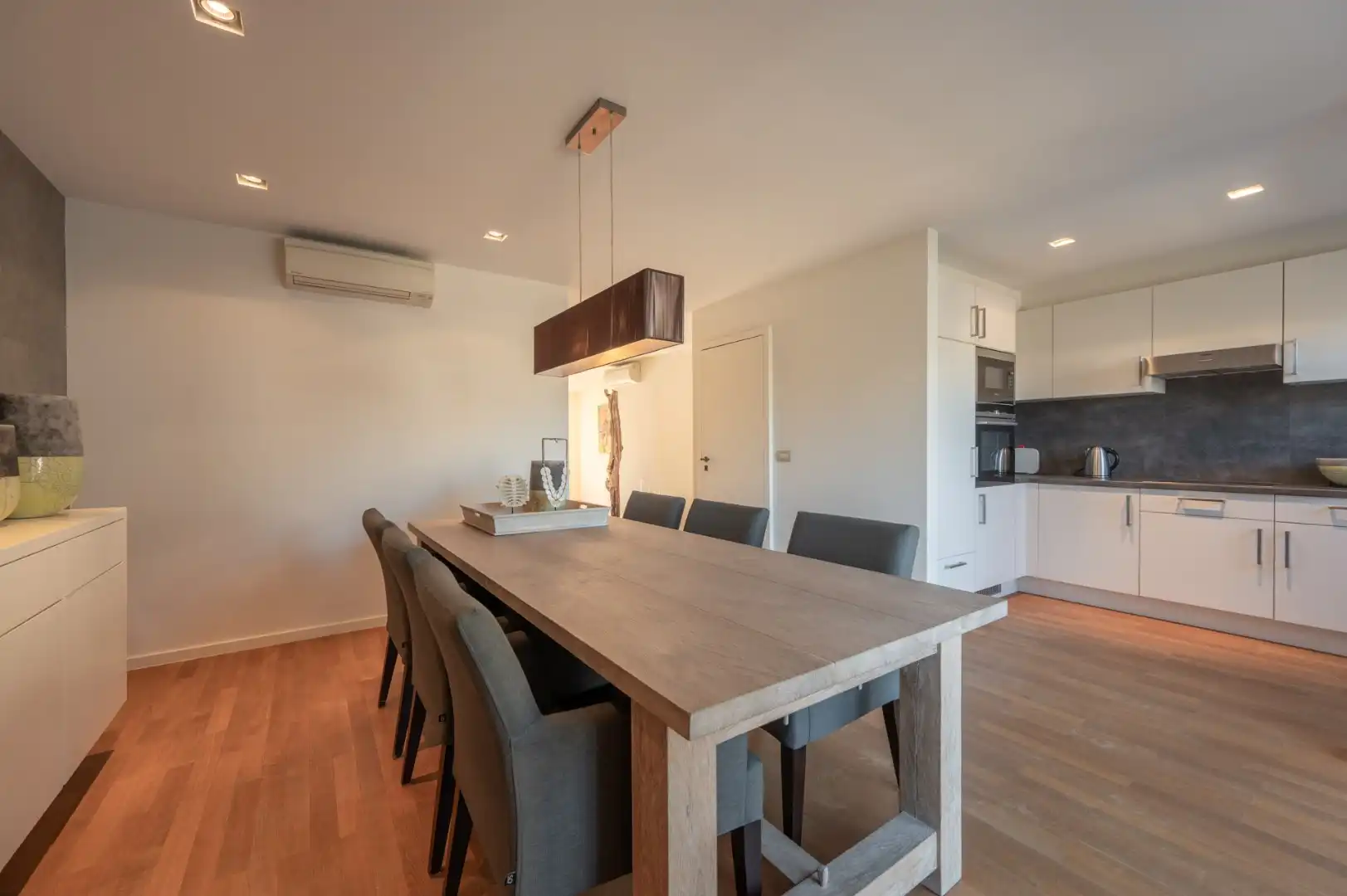 Duplexappartement met zonnige terrassen, 3 slk's en dubbele parking in de residentie  foto 7