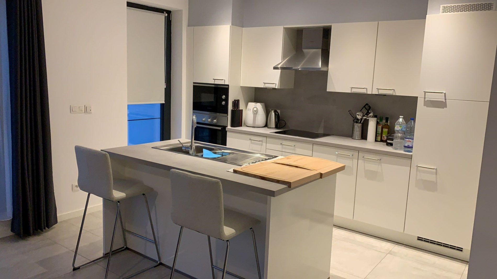 Moderne duplex van 130m² met 3 slaapkamers en parking te Dilsen foto 7
