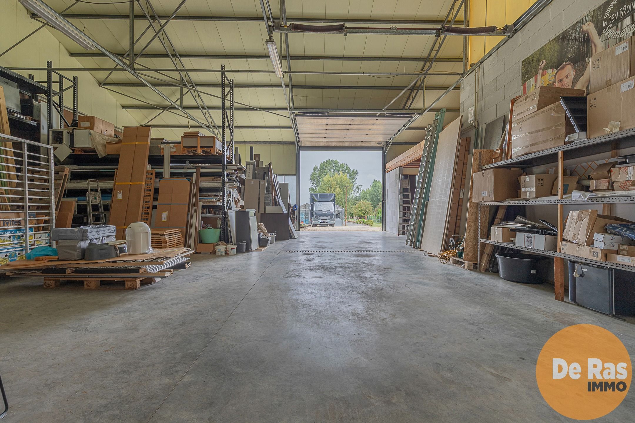 ERPE-MERE - Goed onderhouden woning met magazijn en serres foto 21