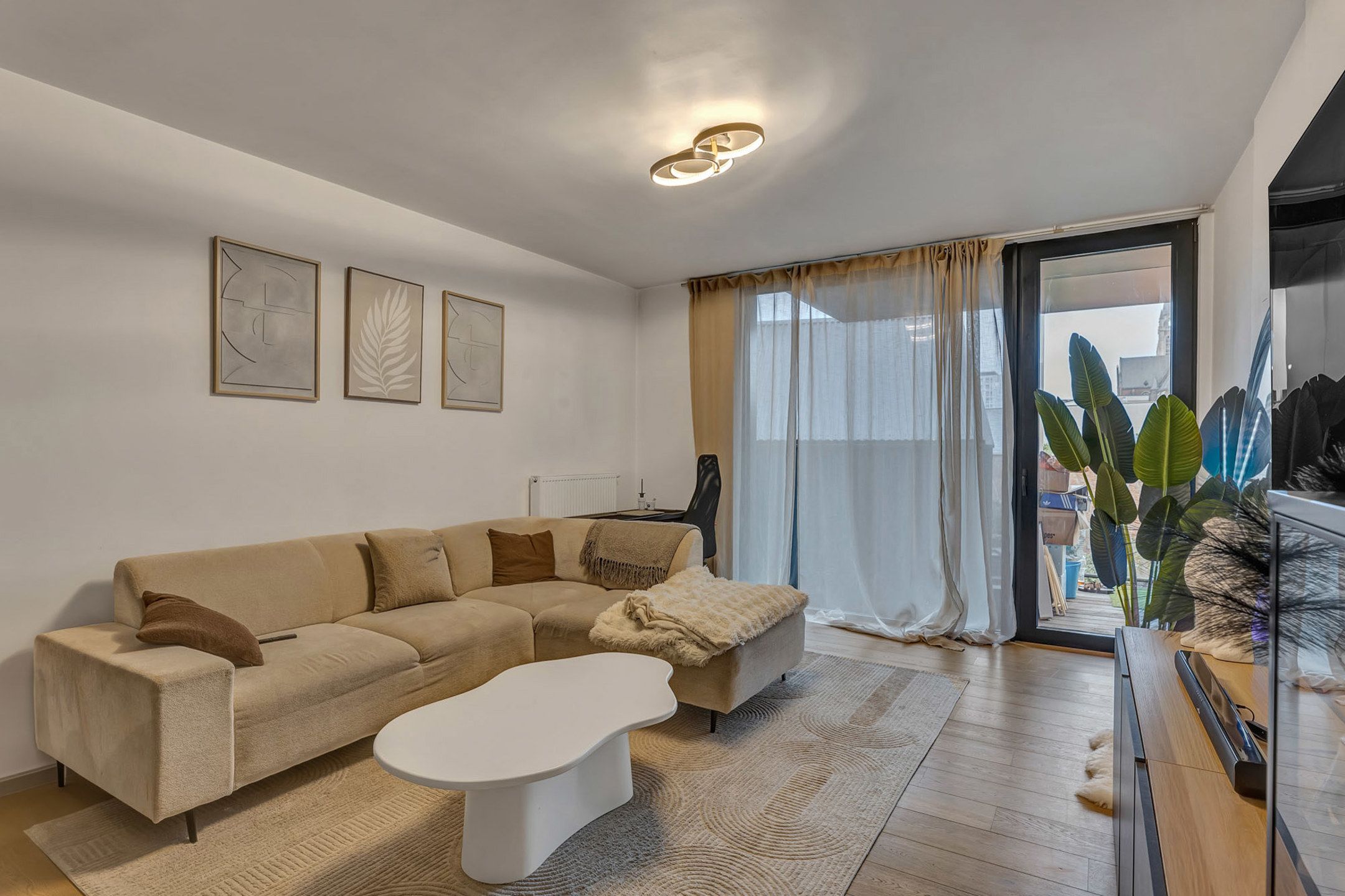 Instapklaar appartement met 2 slpk te Aalst foto 4