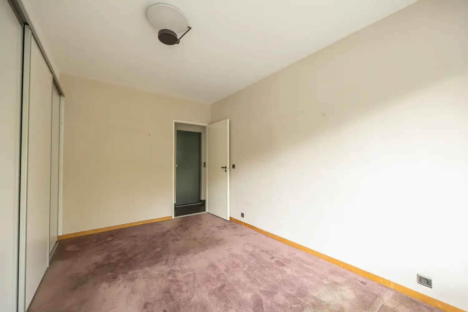 IN OPTIE: kevin@wellimmo.net voor meer info! Energiezuinig (EPC B) hoekappartement met uitzonderlijke lichtinval en riant terras te Berchem foto 13